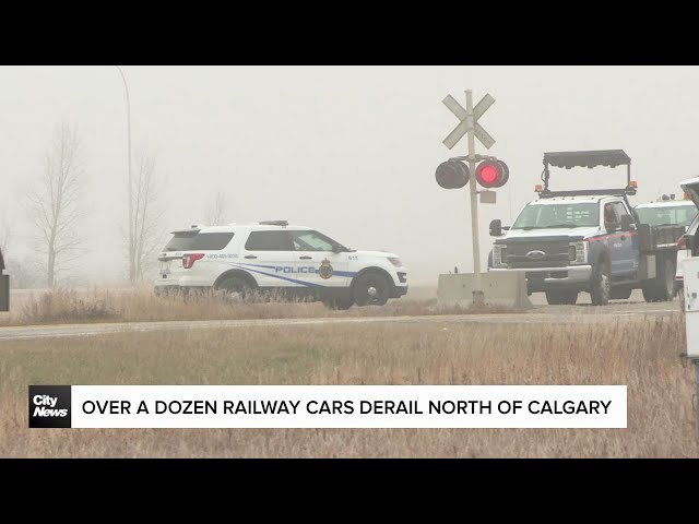 ⁣Over a dozen railway cars derail north of Calgary