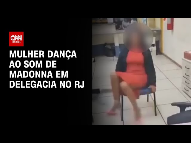 ⁣Mulher dança ao som de Madonna em delegacia no RJ | AGORA CNN