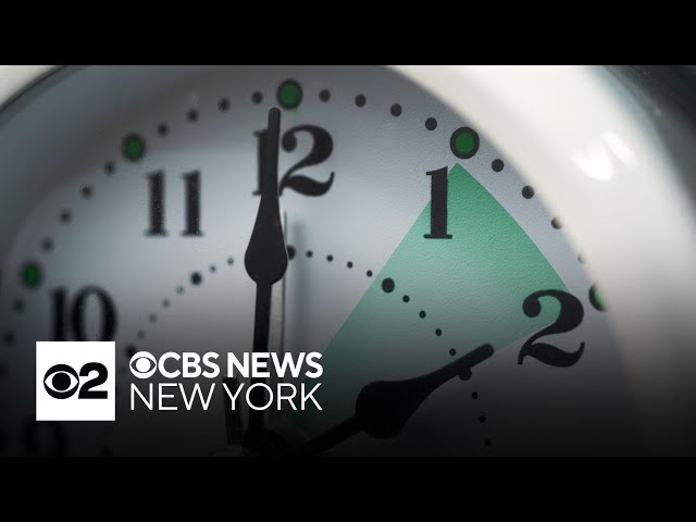 ⁣Why you might still feel groggy after clocks fall back