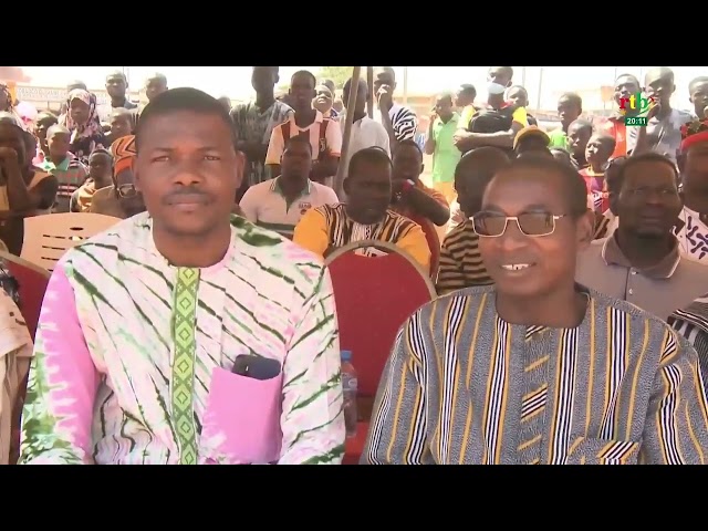 ⁣Meeting de soutien à la Transition par la veille citoyenne du quartier Bonheur ville de Ouagadougou