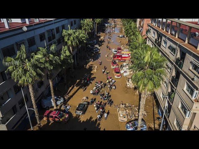 ⁣Última cifra oficial: 213 muertos por la DANA y peligro de nuevas lluvias en las zonas afectadas