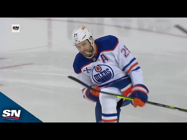 ⁣Oilers' Leon Draisaitl Buries Backhander In Opening Minute vs. Flames