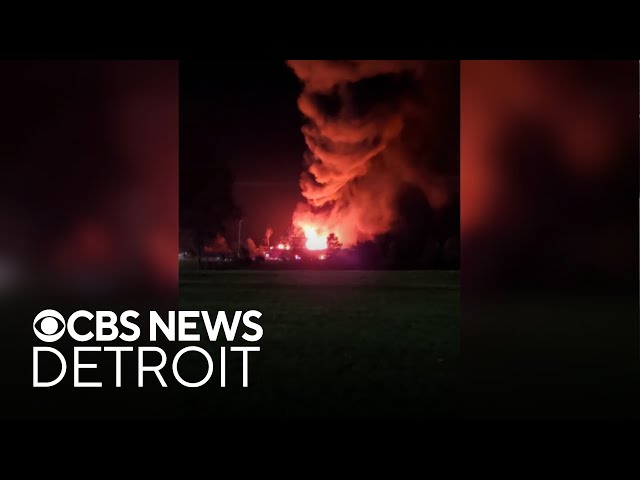 ⁣4 dead, 17 injured after fiery crash involving semitruck near Lansing