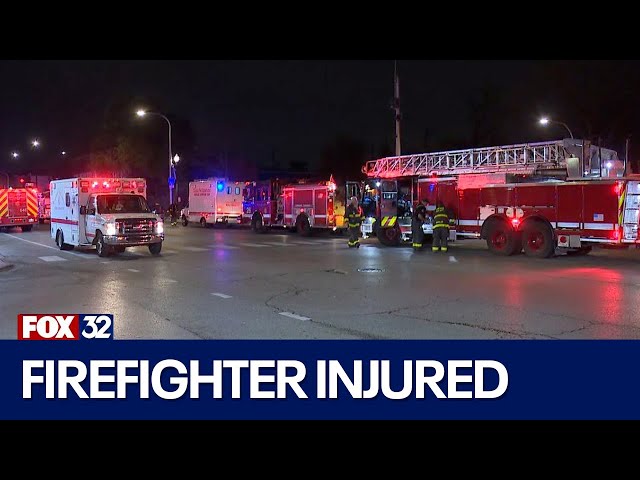 ⁣Chicago firefighter seriously injured after falling from roof during call on NW Side, officials say