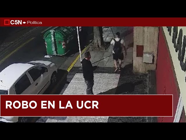 ⁣ATAQUE al COMITÉ NACIONAL de la UCR: LA JUSTICIA INVESTIGA DOS CÁMARAS de SEGURIDAD