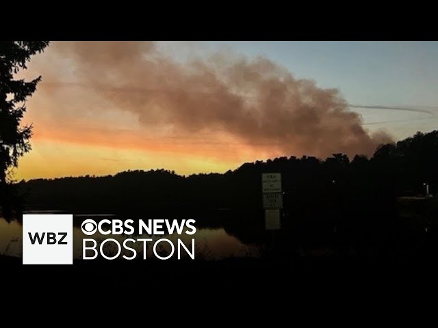 ⁣Brush fire continues burning in Massachusetts and more top stories