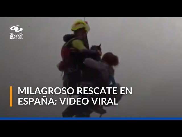 ⁣Épico rescate de una mujer y su mascota en Valencia, España