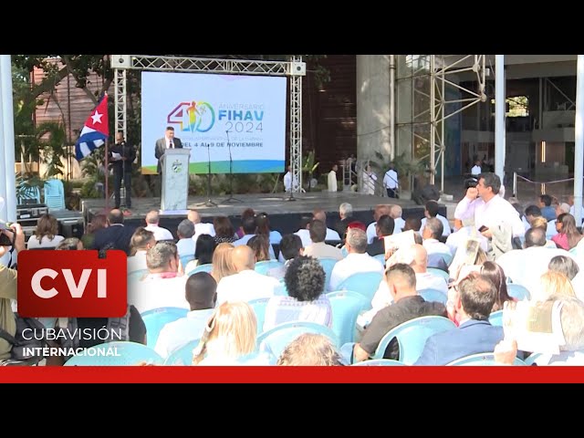 ⁣Presidente cubano Miguel Díaz-Canel asiste a jornada inaugural de FIHAV 2024