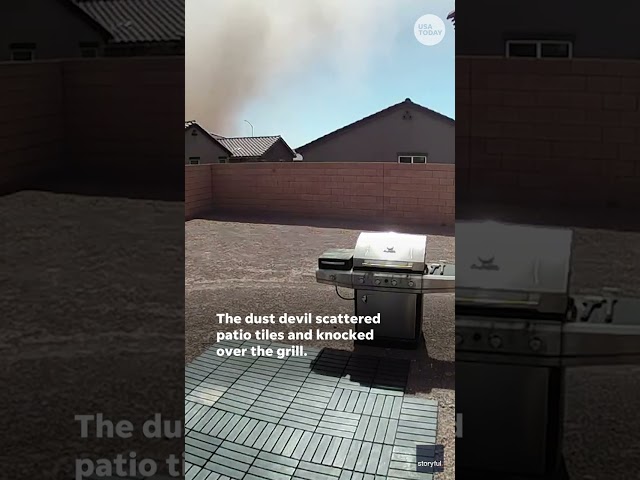 ⁣Dust devil sweeps through Vegas backyard moments after residents go inside #Shorts