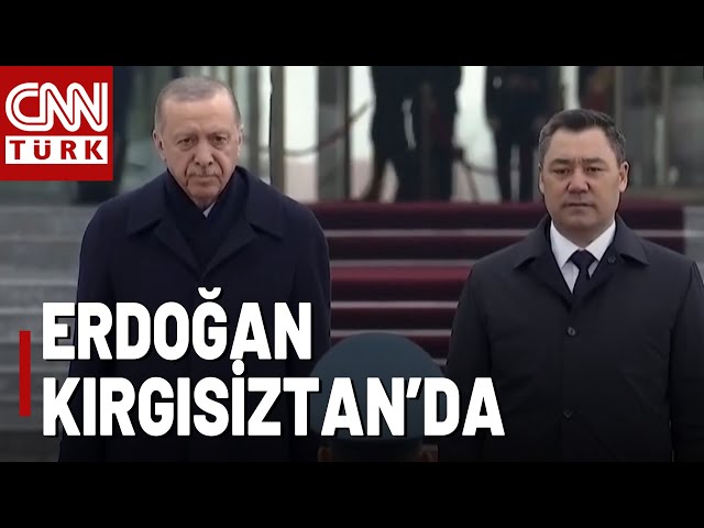 ⁣Cumhurbaşkanı Erdoğan Kırgızistan'da! Kırgızistan Cumhurbaşkanı Caparov Erdoğan'ı Böyle Ka