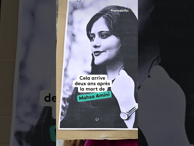 ⁣Cette Iranienne se déshabille pour protester contre l'obligation de se voiler