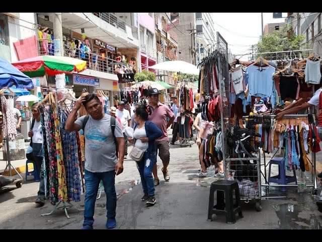 ⁣Gamarra: Comerciantes protestan tras ser desalojados y piden reubicación