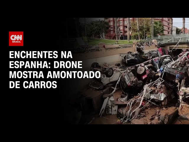 ⁣Enchentes na Espanha: drone mostra amontoado de carros | CNN 360º