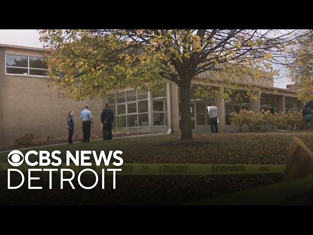 ⁣Gas leak forces Detroit-area precinct to change locations