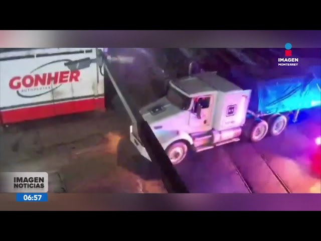 ⁣Hombre detenido por presunto robo de tráiler en Dr. Arroyo | Noticias MTY primera emisión