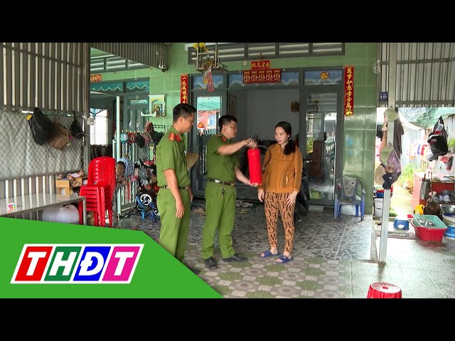 ⁣Huyện Hồng Ngự: Nhà nào cũng trang bị bình chữa cháy | THDT