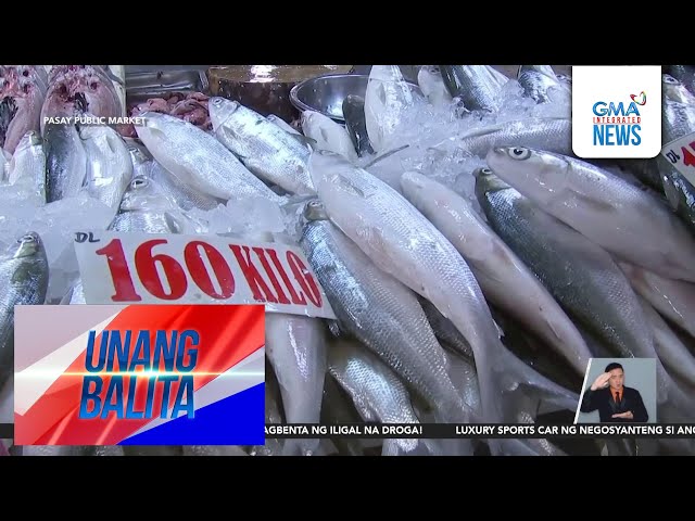 ⁣Ilang mamimili at nagtitinda, nangangambang tataas na naman ang presyo ng isda... | Unang Balita