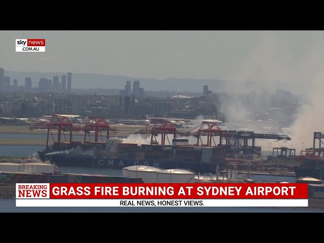 ⁣Emergency crews respond to Sydney Airport grass fire