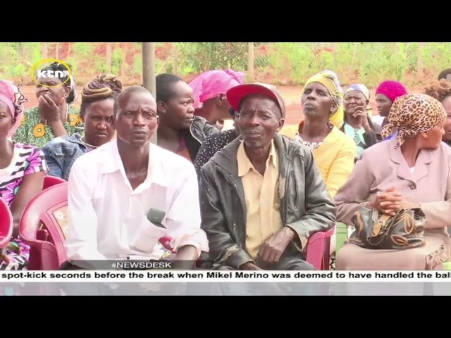 ⁣Governor Wavinya Ndeti issues out title deeds to the Machakos residents