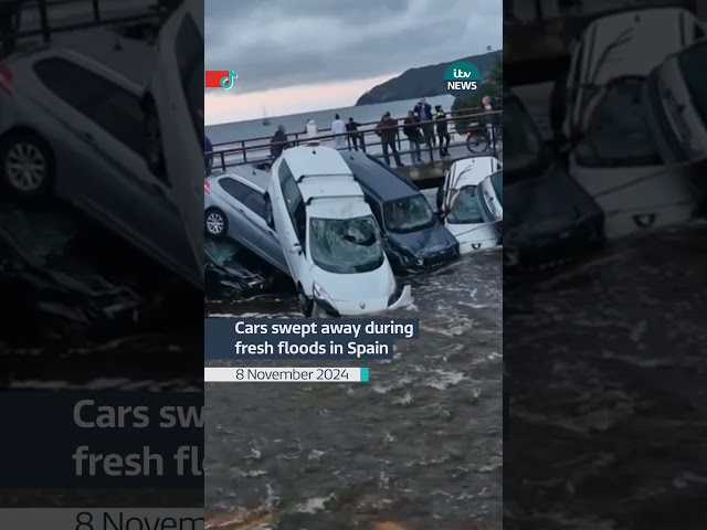 ⁣Flooding surged through the Spanish town Cadaqués, sweeping away cars against a bridge #itvnews