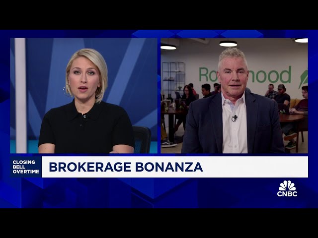 ⁣Robinhood Chief Brokerage Officer Steve Quirk talks post-election trading and betting trends