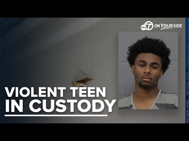 ⁣Teen shot and injured a week after deadly stabbing at a high school