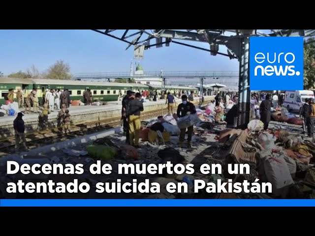 ⁣Decenas de muertos tras un atentado suicida en una estación de tren al suroeste de Pakistán