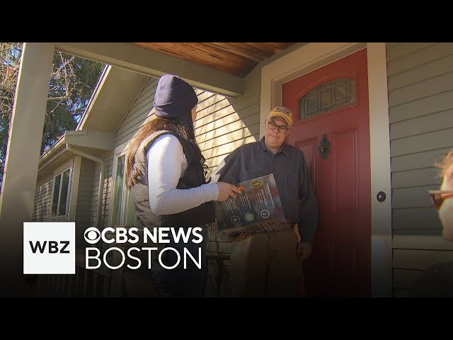 ⁣Volunteers knock on more than 100 veteran's doors in Braintree to thank them for service