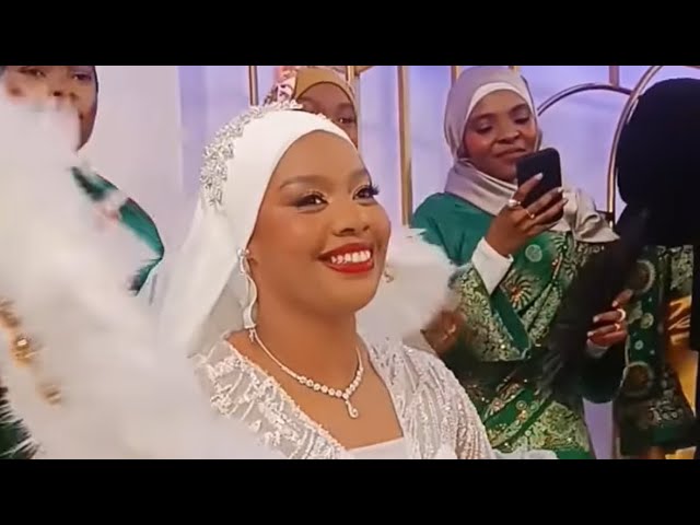 ⁣MBENI NDORAHA! Magnifique Extrait de Wukumbi de Djamal & Tasnime Réalisation Mbaba Halidi