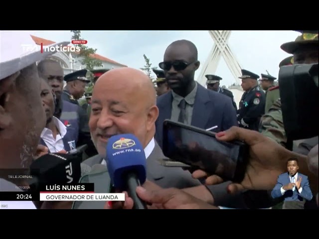 ⁣Angola 49 Anos - Içada Bandeira-Monumento e rendida homenagem ao soldado desconhecido