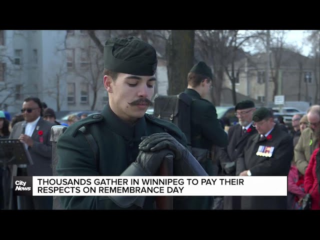 ⁣Winnipeggers gather for historic Remembrance Day