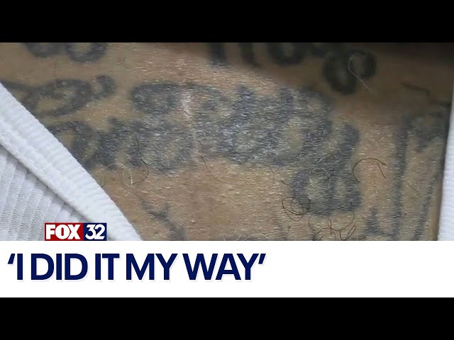 ⁣'I did it my way': Chicago veteran honors father with preserved tattoo after heart surgery