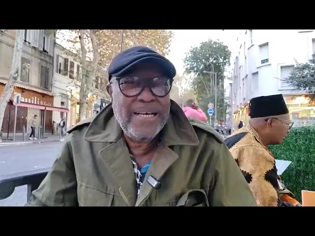 ⁣Marseille: Micro trottoir sur l'actualité politique générale aux Comores. #CLC