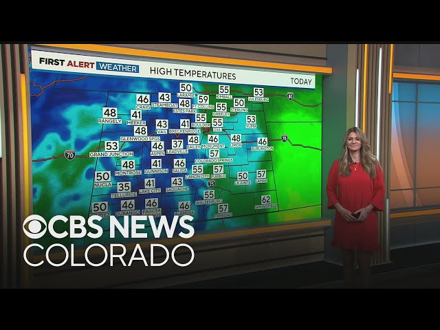 ⁣Mountain snow chances with a shower chance for the Denver area Tuesday