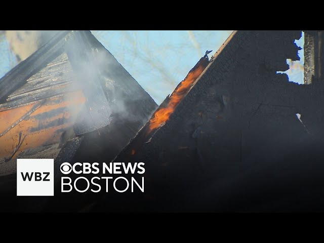 ⁣2 homes damaged in fires spread by high winds in Marshfield and Dorchester