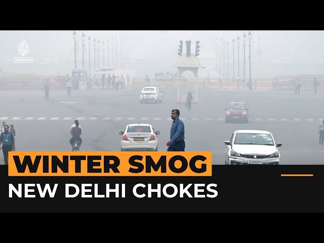 ⁣New Delhi chokes as winter haze thickens