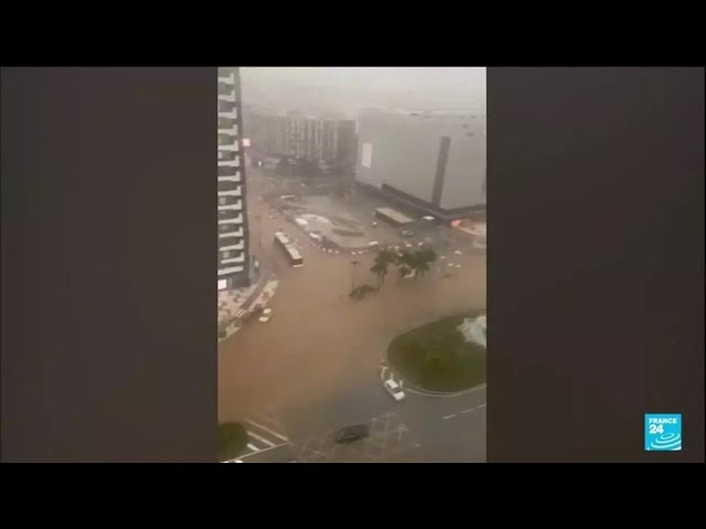 ⁣Des pluies diluviennes frappent le sud de l'Espagne • FRANCE 24