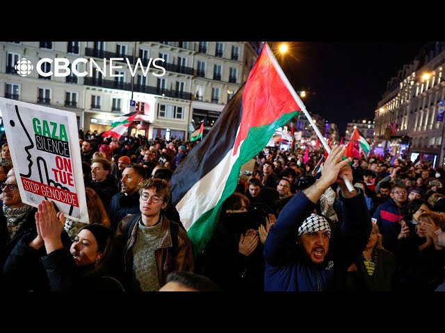 ⁣Protesters march in Paris against pro-Israel gala ahead of tense soccer match