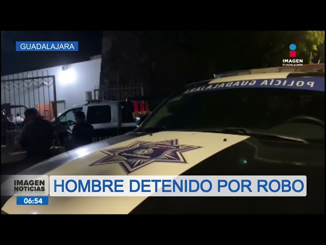 ⁣Joven entró a robar a la Universidad de Guadalajara | Noticias GDL con Ricardo Camarena