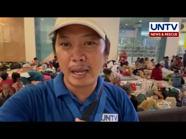 ⁣Isang mall sa Albay ang nagsilbing evacuation center ng ilang residente mula sa Barangay Ubaliw