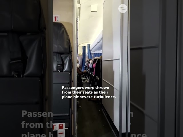 ⁣Flight hits terrifying turbulence | USA TODAY