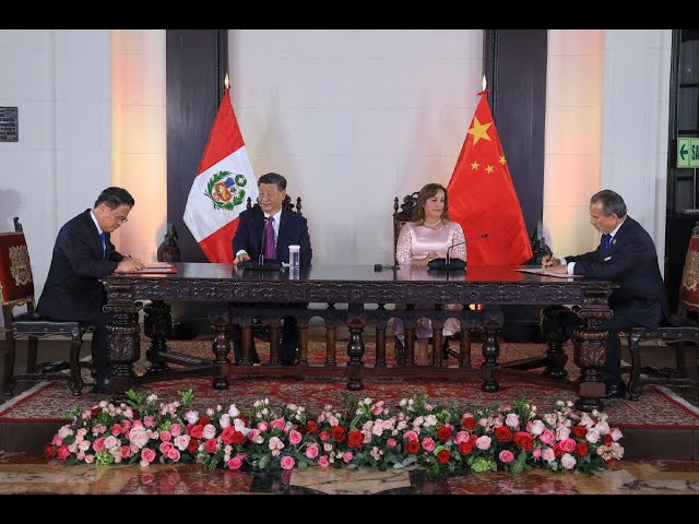 ⁣Gobiernos de Perú y China firmaron optimización del TLC