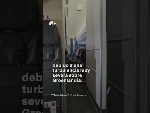 ⁣Avión con pasajeros sufre severa turbulencia #nmas #avion #shorts