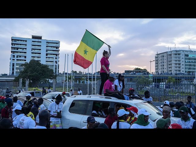 ⁣Législatives au Sénégal : la campagne s'intensifie à l'approche du scrutin de dimanche