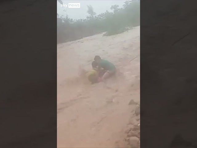 ⁣'Catastrophic' storm batters Honduras