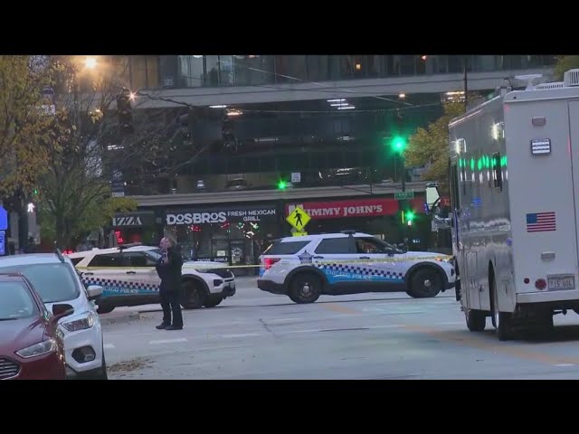 ⁣Off-duty Chicago police officer involved in shooting near Printer's Row