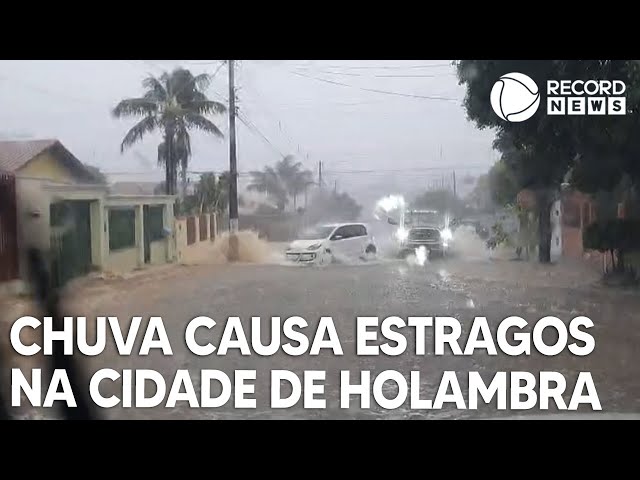 ⁣Temporal causa estragos em Holambra no interior paulista