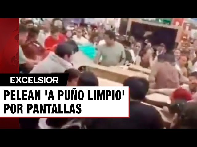 ⁣Pelean 'a puño limpio' por pantallas en promoción en Puebla