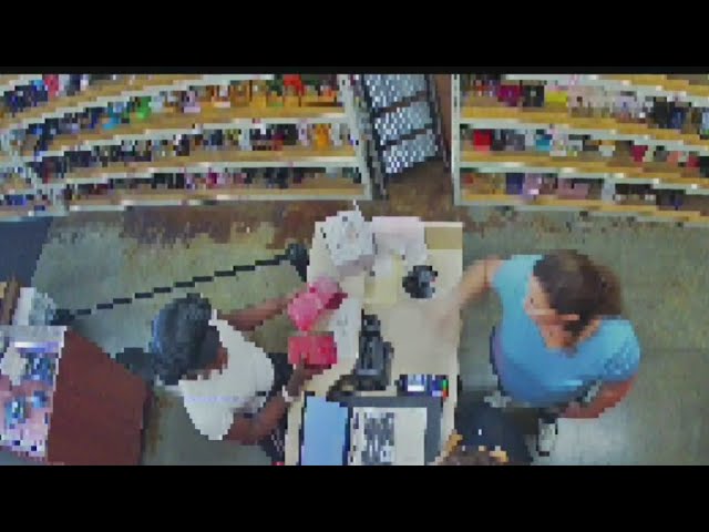 ⁣Miami Lakes perfume robbery caught on camera