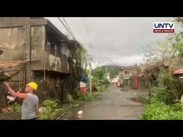 ⁣Nagsimula nang maglinis ang mga residente sa Virac, Catanduanes matapos ang bagyong Pepito